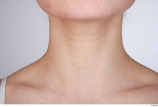 Unaisa neck nude 0002.jpg